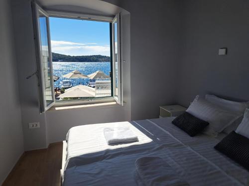 La Vie Seaside Residences