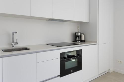 Modern Luxury Suite with Terrace in Higueron