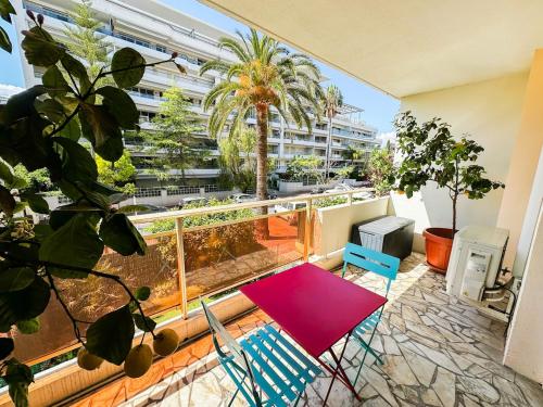 Élégant T2 avec terrasse à 2 pas des plages