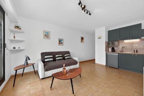 Charmant studio avec terrase et climatisation