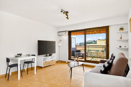 Charmant studio avec terrase et climatisation