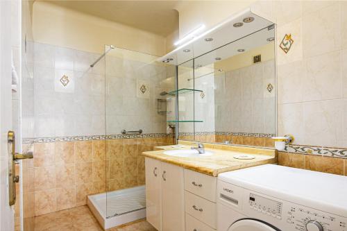 Joli appartement à Menton centre - vue mer
