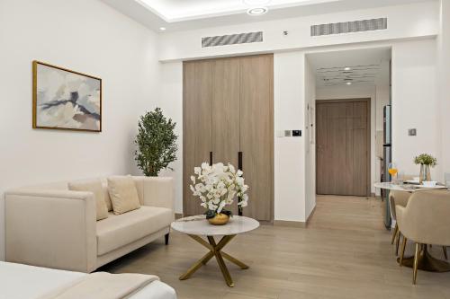 FIRST CLASS 1BR Burj Khalifa & Fountain View