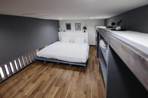 札幌白石区-地下鉄南郷13丁目駅徒歩5分-S-beds2-Hideaway