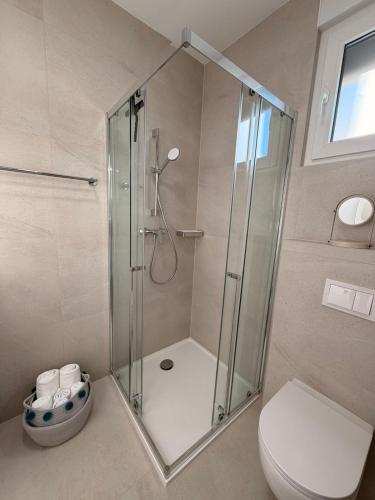 Grand Romansa - a new apartment, walking distance to the beach