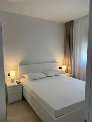 Grand Romansa - a new apartment, walking distance to the beach