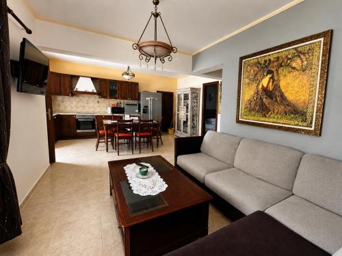 Sunny Retreat - Kefalos Stay with Patio Parking & gym