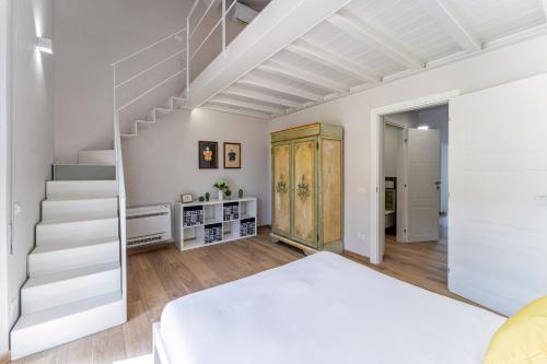 UNYCA - Florence Terrace Apartment