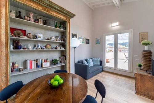 UNYCA - Florence Terrace Apartment