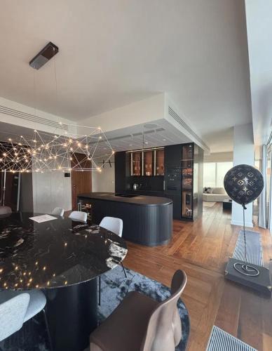 Złota 44 Apartment