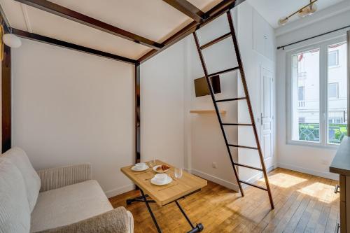 Studio 2P near Roland Garros Stadium