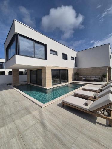 Villa Niko Deluxe