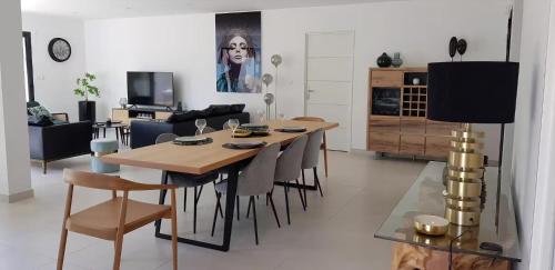 Stunning Family Villa With Pool In Cap D'agde