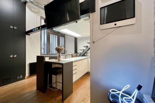 Charming atypical apartment - Gare de l'Est
