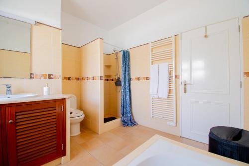 Villa Montenegro - Superbly Located Family Vila