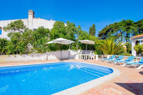 Villa Montenegro - Superbly Located Family Vila