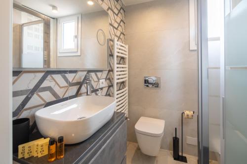 Ponte Vecchio Modern Retreat