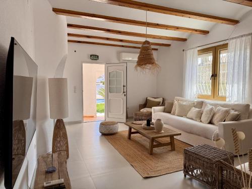 Villa de Luxe à Els Poblets avec Piscine et Parking