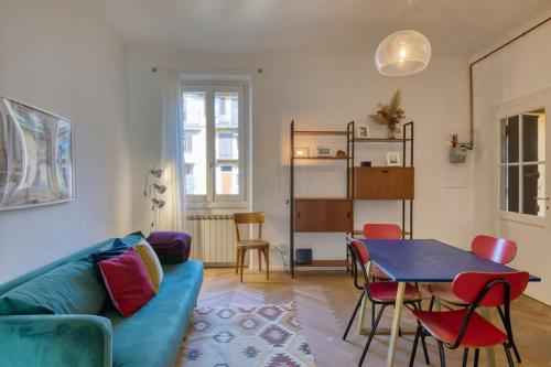 Xenia Milan - 2 room apartment in Pietro Custodi 10