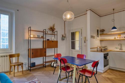 Xenia Milan - 2 room apartment in Pietro Custodi 10