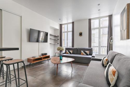 Sentier Historical Center Charming & Cosy Apartment