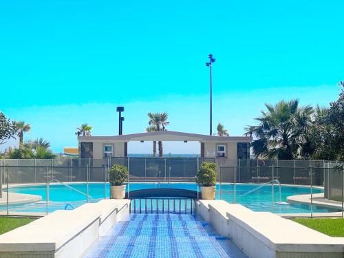Seafront Fuengirola 2 Balconies Pool & Views