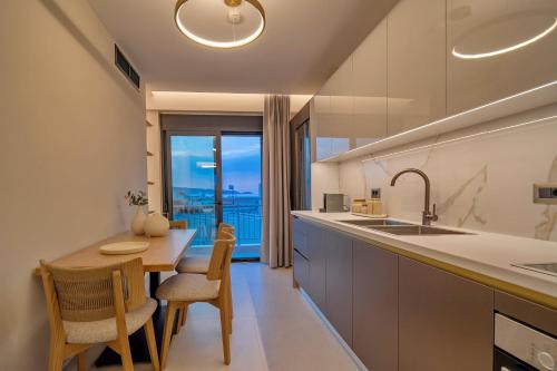 Sealofts - Premium Sea View Living