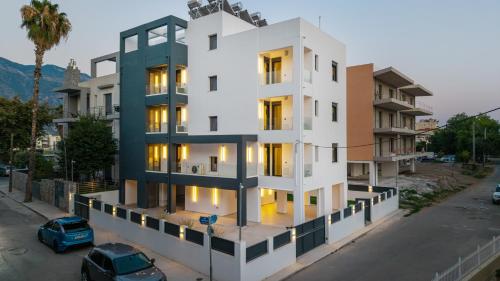 Elaura Luxury Residence PHAOS