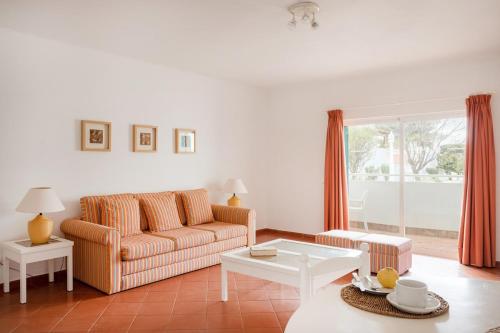 Prainha 2BR Stay | Pool & Beach Access