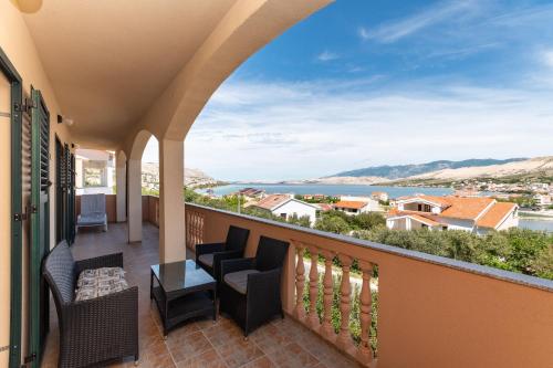 Apartments Crljenko with sea view