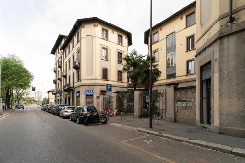 GuestHost - Comfy Flat Zara MM5 close to Isola