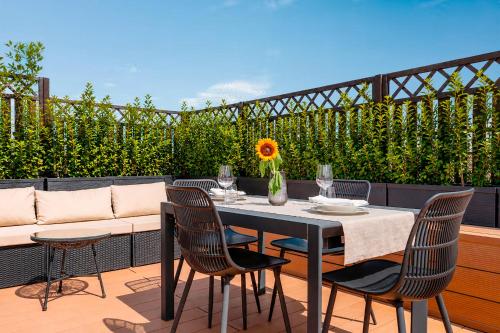 Duomo View Penthouse by Ricasoli Stays photo 24