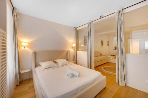 Faubourg Ivory Duplex