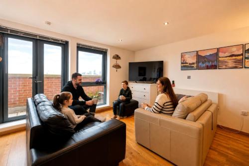 Sidemersey Livings- Convenient and Accessible 1-Bedroom Flat with a View, Central Liverpool photo 11