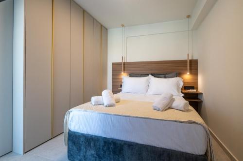 Elaura Luxury Residence PHAOS