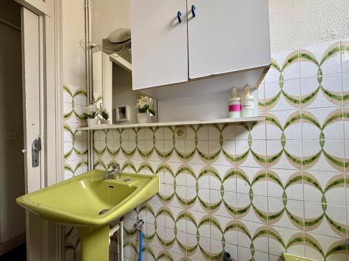 Pelleport - T2 avec 1 Chambre 1 Canapé Lit 1 Salle de Bain