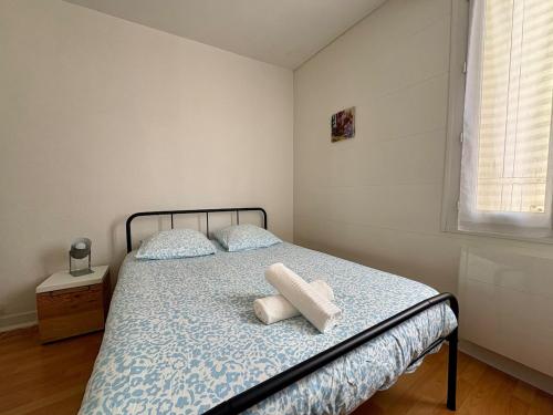 Pelleport - T2 avec 1 Chambre 1 Canapé Lit 1 Salle de Bain