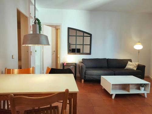 Bright 2BR Apt in Pl. Catalunya - Rambla D