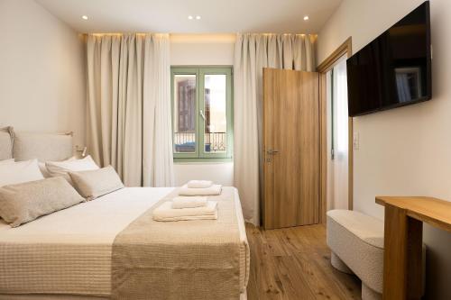 CF suite, Elegant Old Town Retreat, with Fortezza views