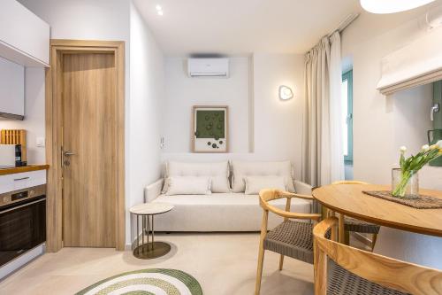 CF suite, Elegant Old Town Retreat, with Fortezza views