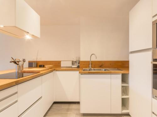 Appartement spacieux 4 pièces au centre station avec balcon pour 8 personnes