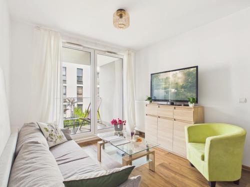 Calm & Cozy Monteverdiego Apartment by Solarento