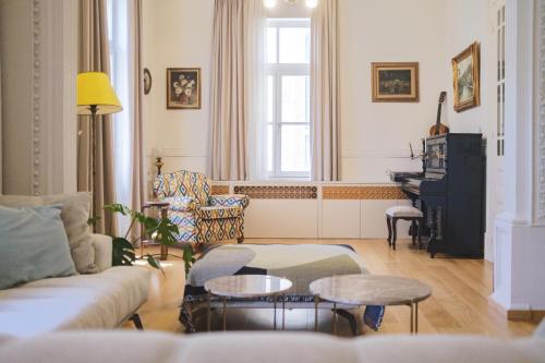 Grand 1930s Mansion in Chania Old Town with Garden