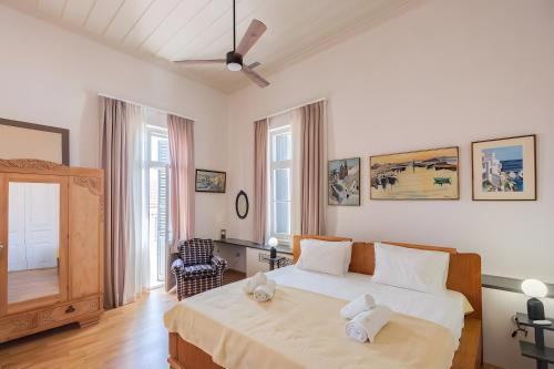 Grand 1930s Mansion in Chania Old Town with Garden