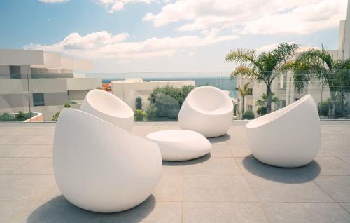 Exclusive Two-Bed Coastal Apartment in Pure South
