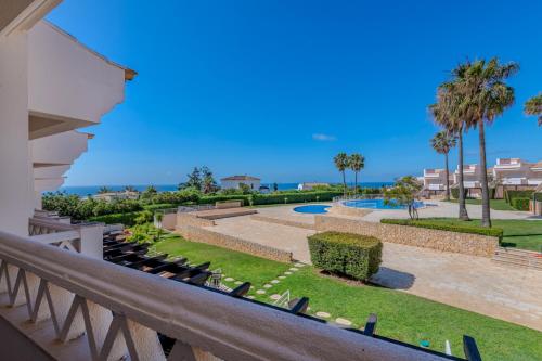 Amazing View With Pool