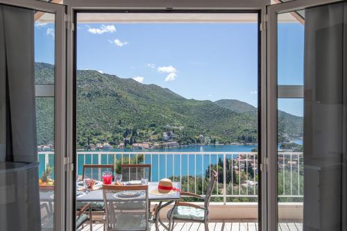Villa Belvedere - Private Pool with Panoramic Sea View