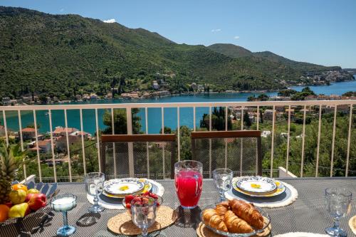 Villa Belvedere - Private Pool with Panoramic Sea View