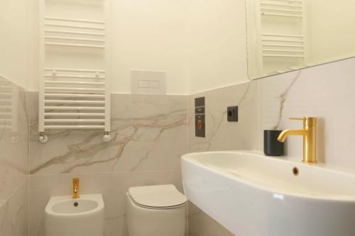 Four Rooms Luxury Suite photo 53