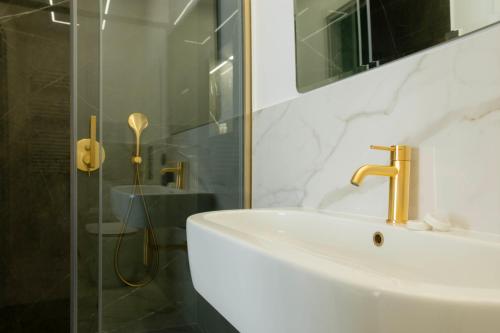 Four Rooms Luxury Suite photo 58